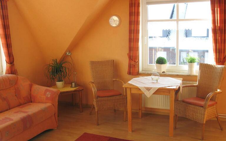 Ferienhaus Ilse Hans, (Horumersiel-Schillig), Ferienwohnung 3, 37 qm, 1 Schlafzimmer, max. 2 Personen