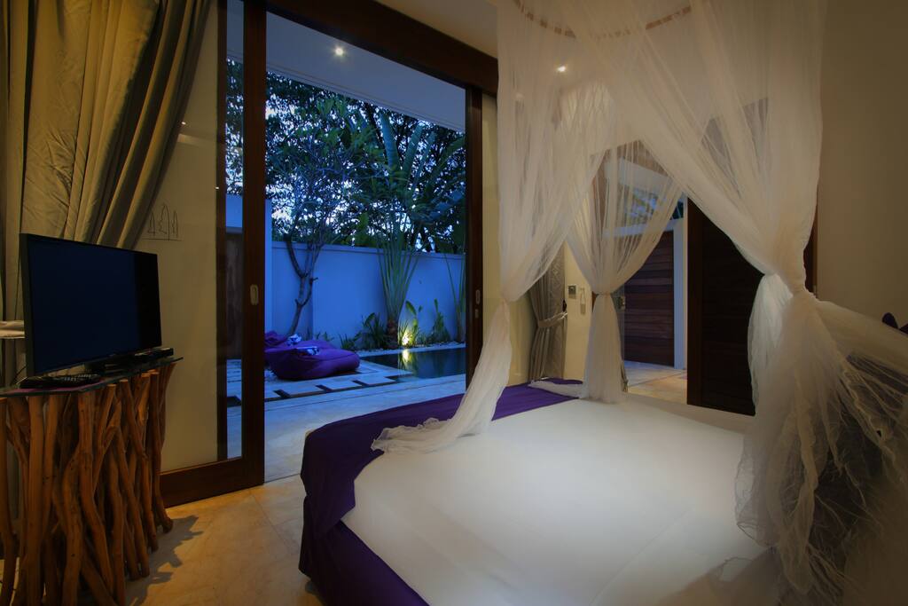 Room pool view