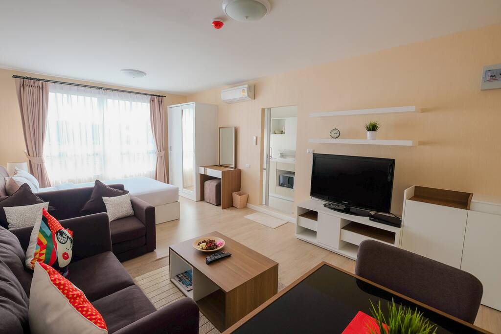 Bedroom+Living Room