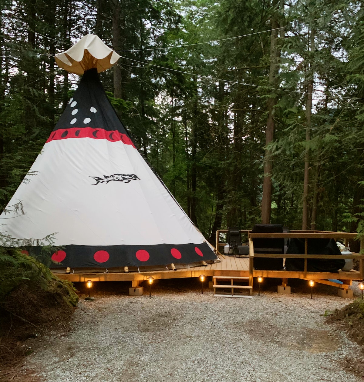 Fraser Canyon Teepee Escape 26 foot luxury teepee in Hope