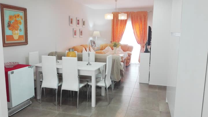 "Casa Blanca" En Rota - Rota