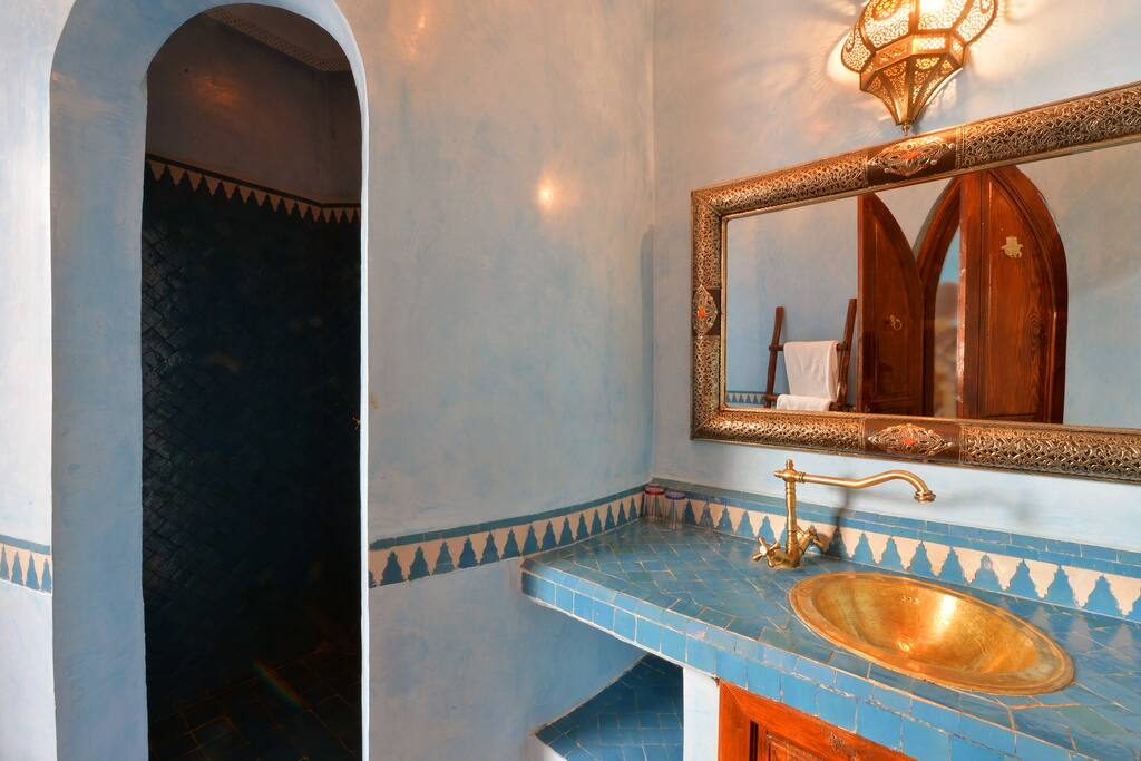 salle de bain cambre bleue