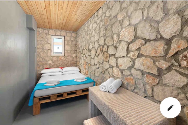 Extra guest room