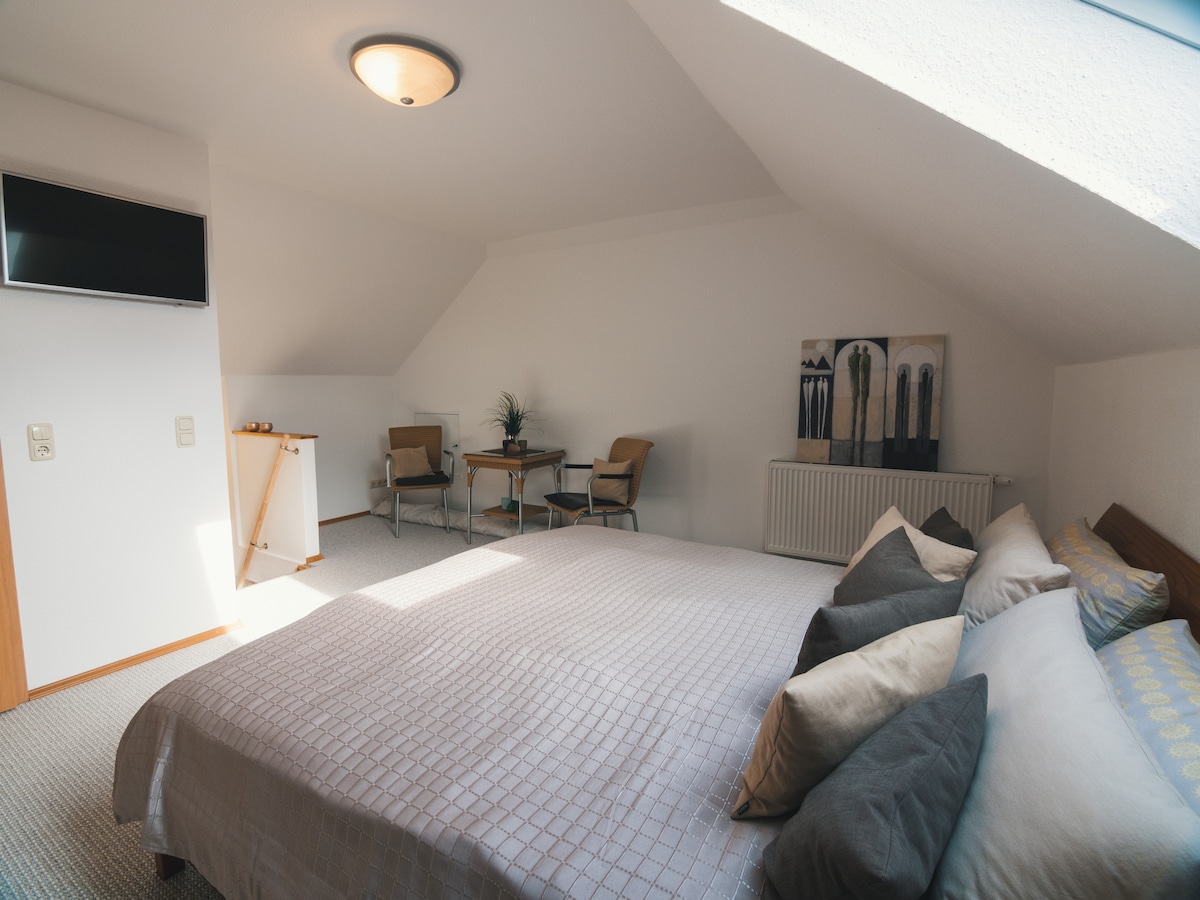 Spavaća soba na katu