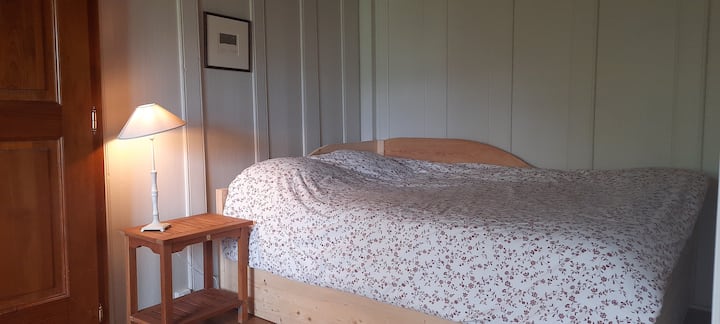 Chambre 5 ( communicante avec chambre 4)