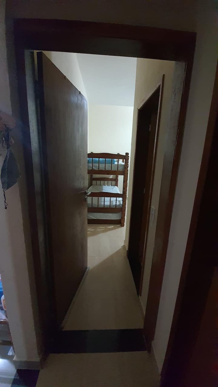 Vstupný apartmán 1 – kapacita 5 hostí, 1 posteľ Triliche a 1 manželská posteľ