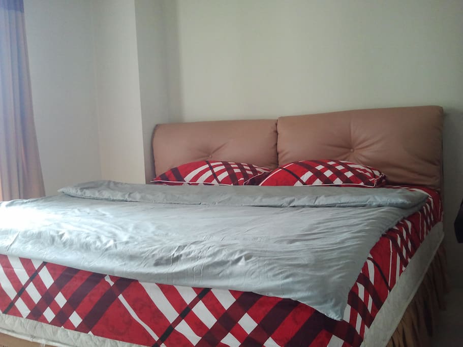 SUPER KING SIZE bed