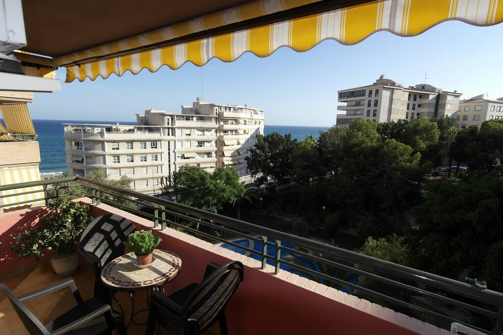 Vistas terraza, playa 50 mt