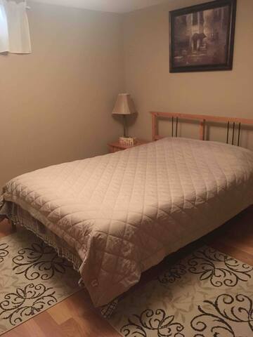 Private basement apartment in Toronto gallery image 5