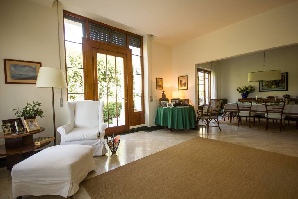 salotto vista sala da pranzo
