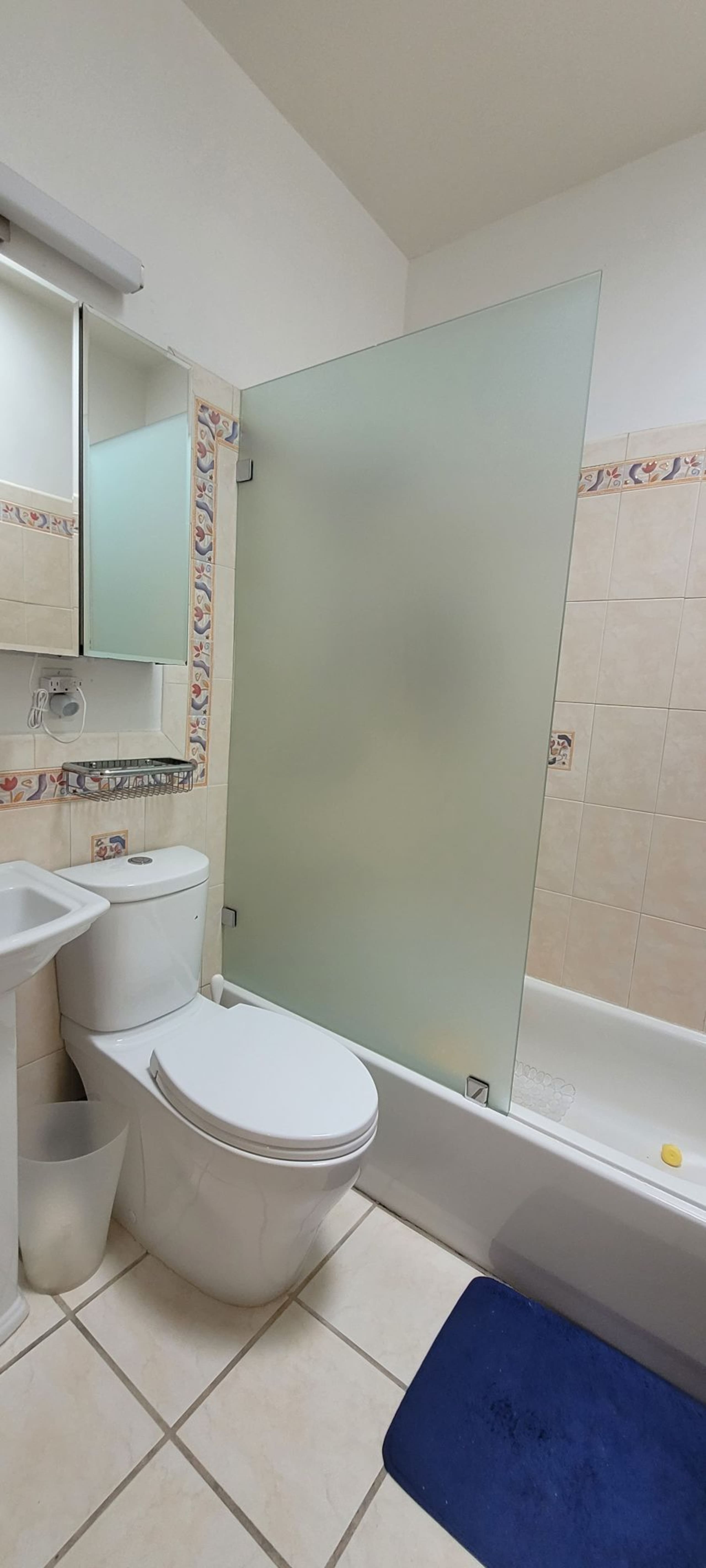 Home in San Francisco · ★4.9 · 3 bedrooms · 4 beds · 2 baths - Image 7