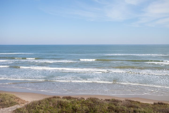 Florence I 507 - Compact Thrifty Digs;beachfront Pool;dog-friendly - South Padre Island, TX