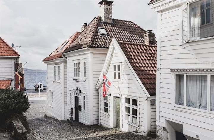 Traditional Bergen house-close to the city center