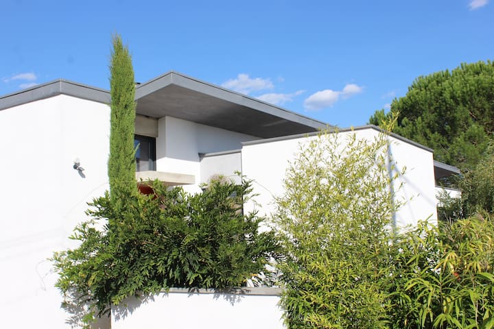 listing_image