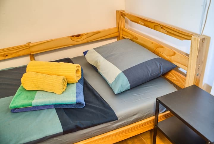 Chumba cha kulala 3 na kitanda/chumba cha kulala 3 na kitanda cha mtu mmoja