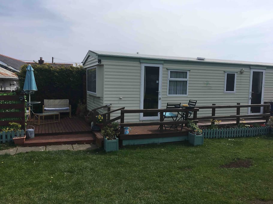 Anglesey caravan, Dog friendly Chalets for Rent in Llangoed, Wales