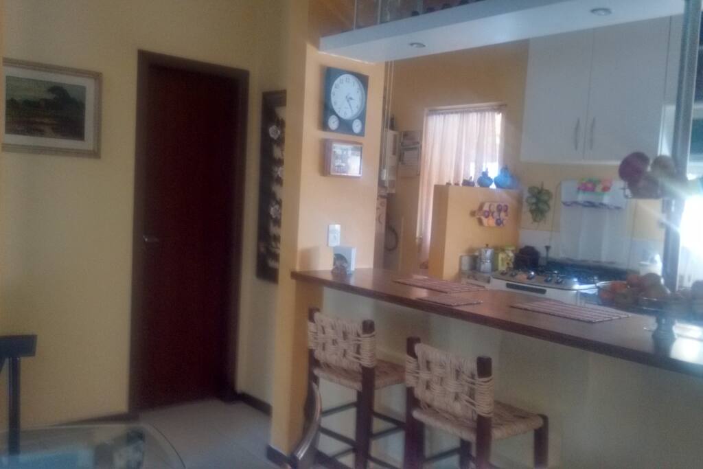 2. Bancada da cozinha.