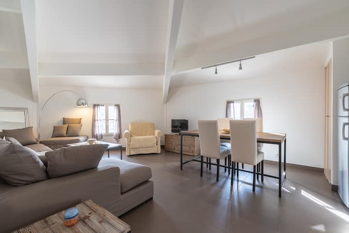 Berros, Appartement Neuf En Plein Centre Ville - Saint-Tropez