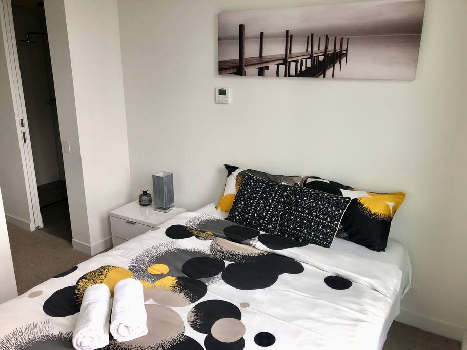 Master room with queen size bed and amazing views