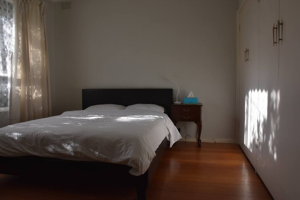Bed room