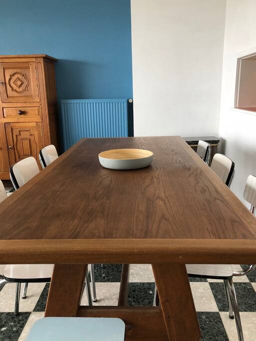 Table pouvant accueillir 8 personnes