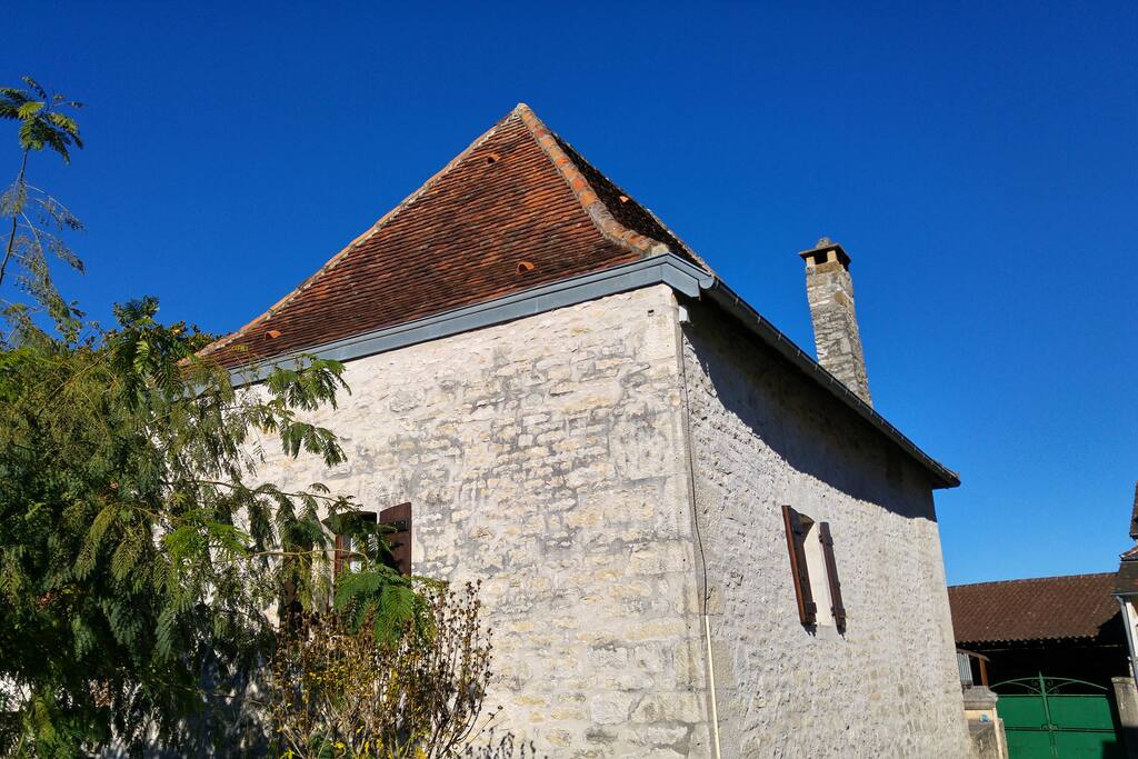 Extérieur / Outside / Exterior