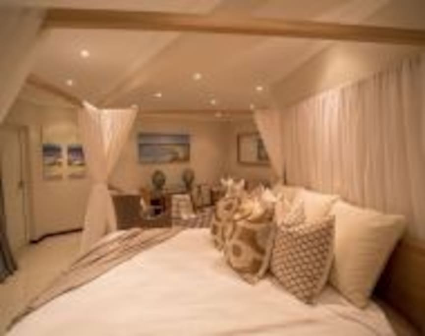 Orca suite-Master bedroom