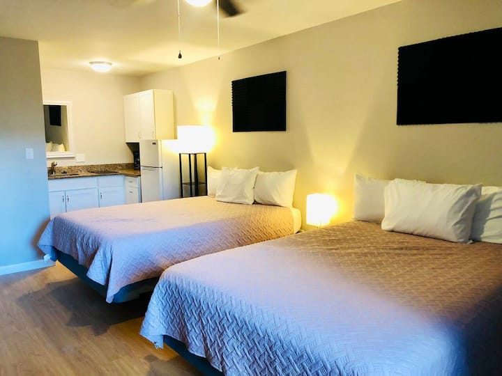 2 Queen Beds! Very Affordable! Ground Floor Apartments for Rent in Lake Hamilton, Arkansas