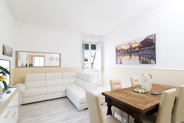 Charming apt S. Peter, 4 bedr, 9 sl, 2 bathr