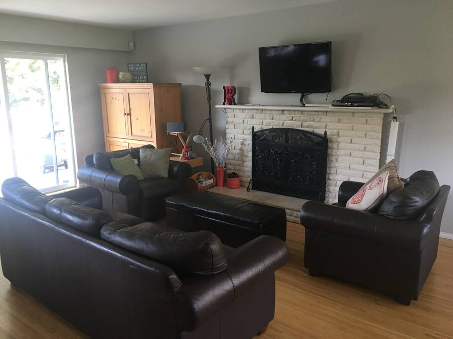 Living room with plenty of light