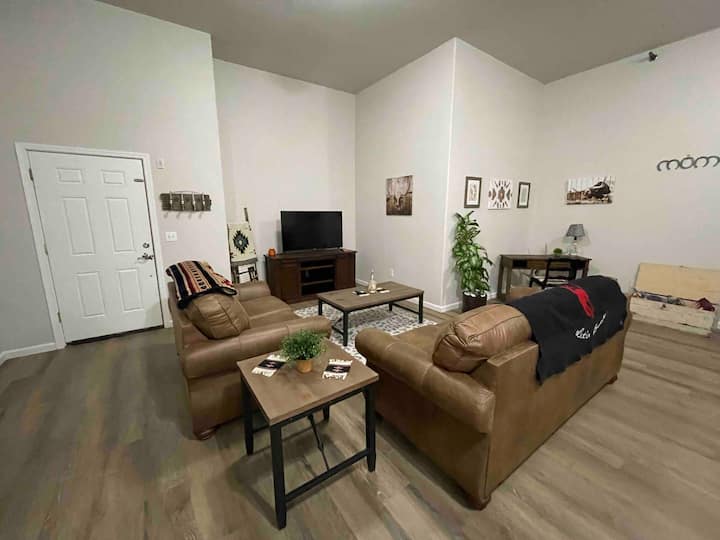@Downtown Country Chic  Apt 2bdrm 2bath Slfchk~n - Pendleton, OR