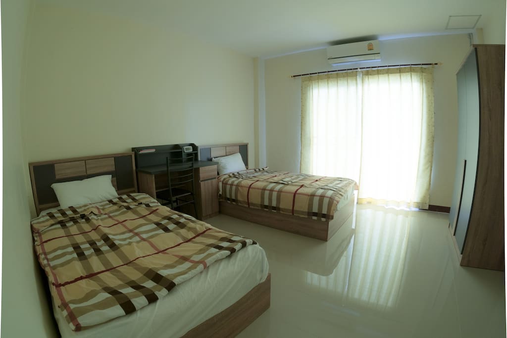 Fl.2 Bedroom, 3.5 feets 2 single bedsk, Soft Spring Bed in Clean Room. With Desk, Cupboard, small table