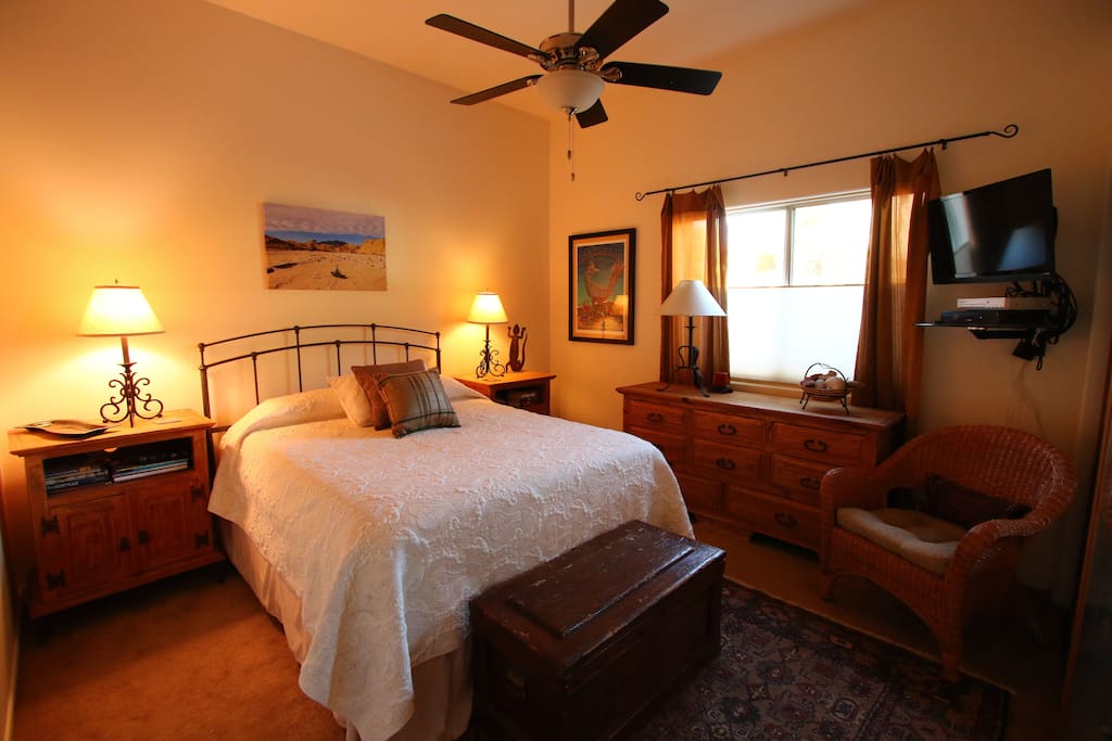 Queen bedroom