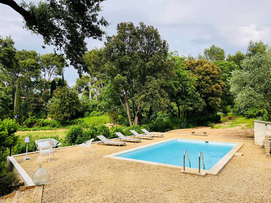 Piscine commune de la maison