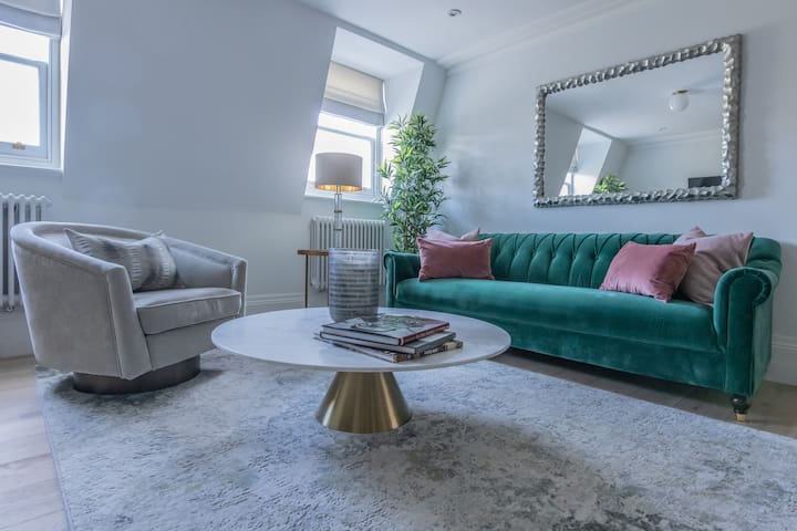 CLASSIC MANN Kensington 3 Bedroom apartment