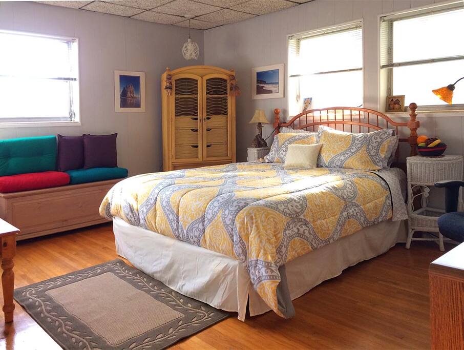 Queen Bed