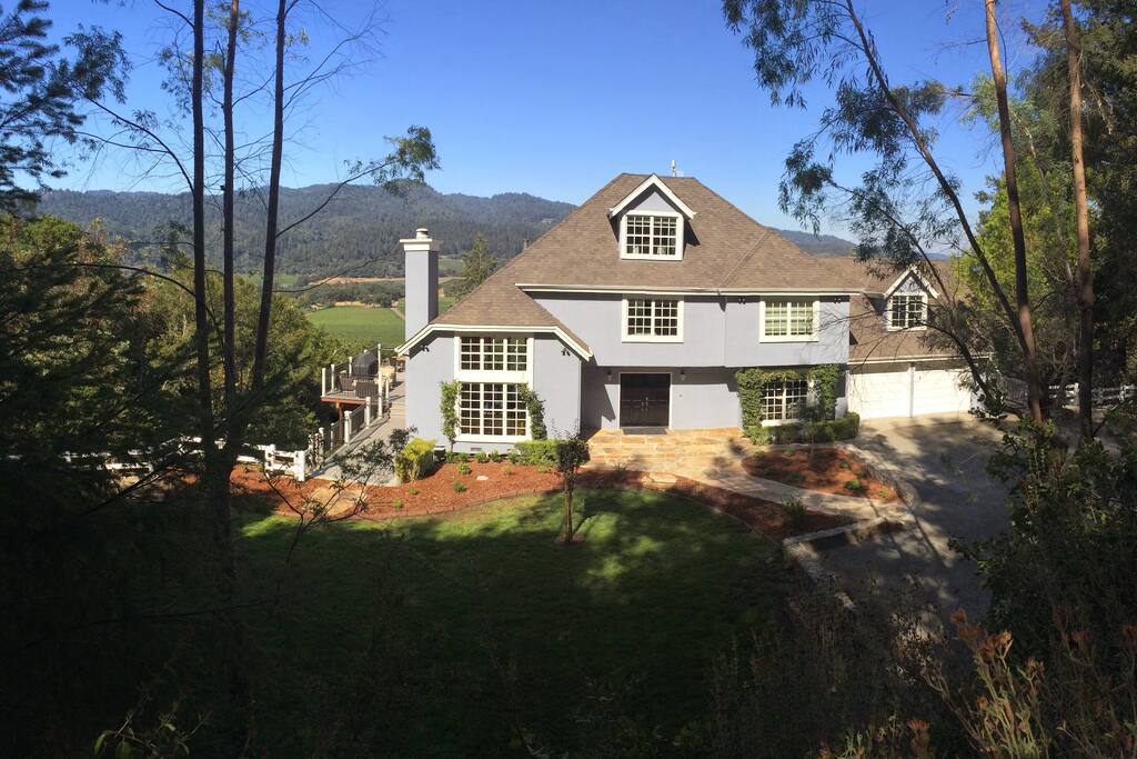 Entire Wine Country Estate - 5 Bed, 7 Bath, 2 Acres - Incredible Views!