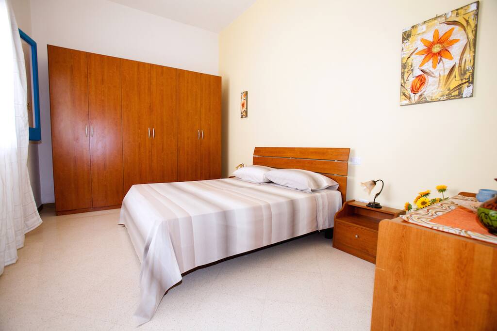 Bedroom pic.1