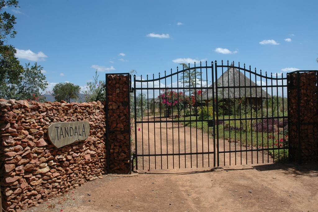 Tandala Entrance