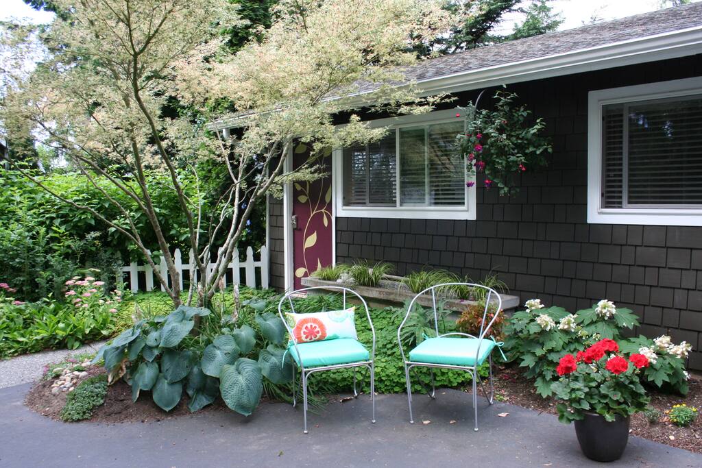 Lush gardens surround the guesthouse.