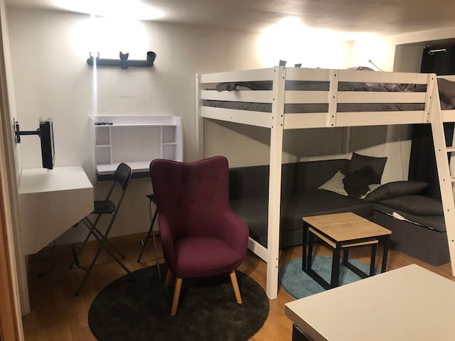 Petit Studio centre ville pour couche tard