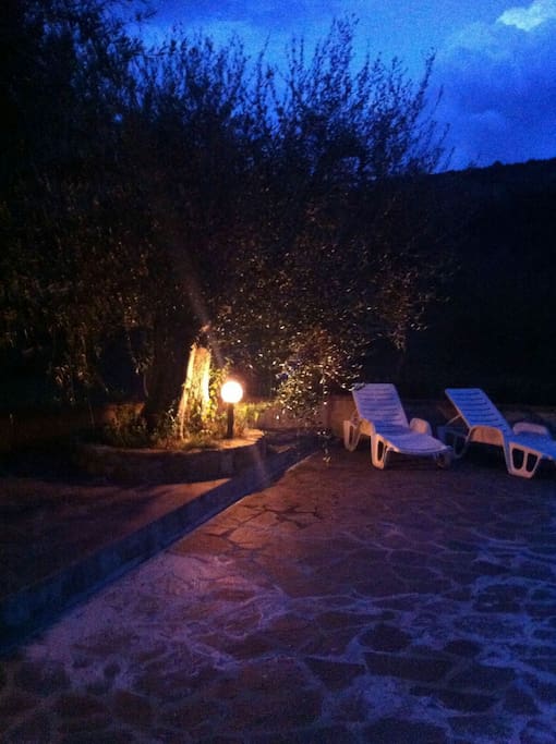 Relax di notte by the pool