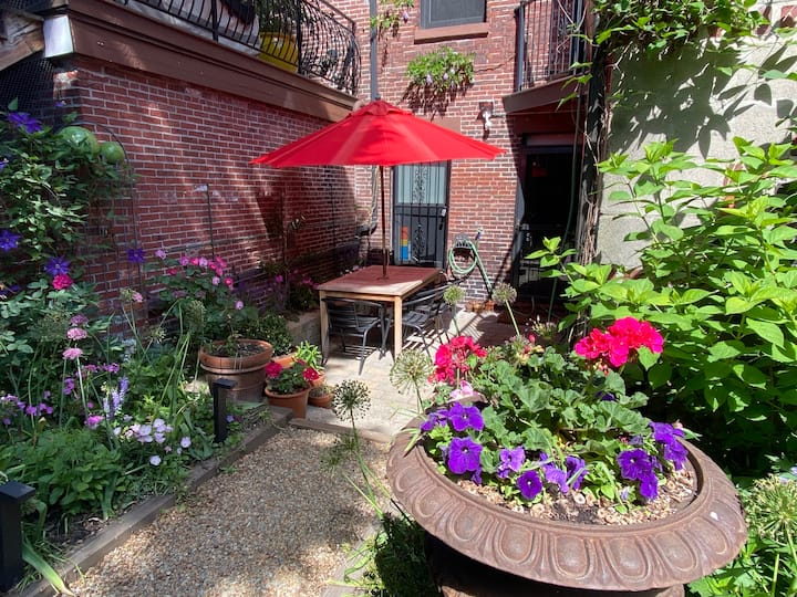 Garden apartment in the heart of Kendall Square