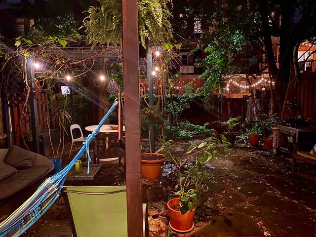 beau townhouse superbe cours parc Jarry et marché gallery image 5