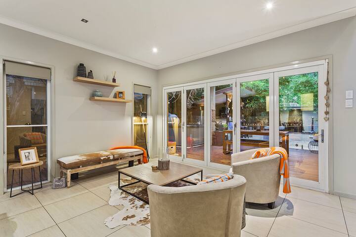 Spacious Family Retreat gallery image 5