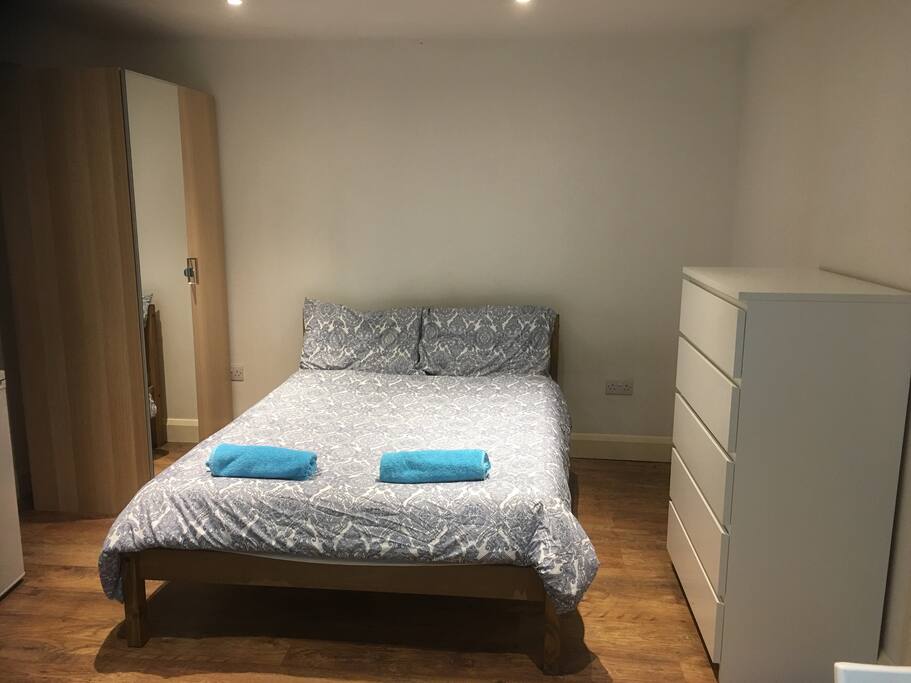 Double Bed