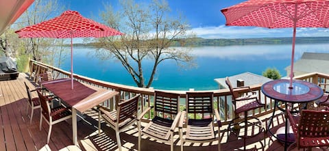 Escape On QKA Lake (House A & B Sleeps up to 19)