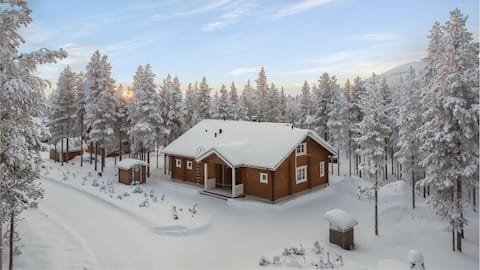 Villa Aurora with spectacular views to Pyhä fell