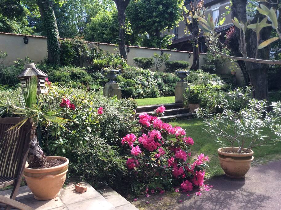 Dans un îlot de verdure à 7 mn de la place Bellecour