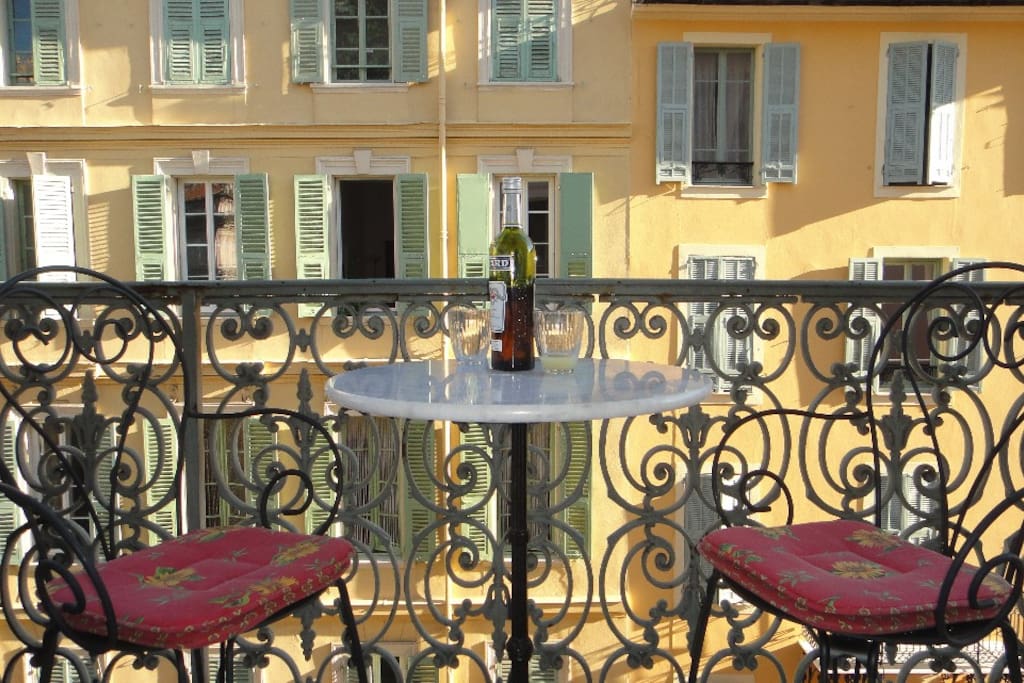 All day sunshine leads to peaceful evenings enjoying the atmosphere of Rue Massena